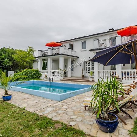 Villa Tara Устка Экстерьер фото